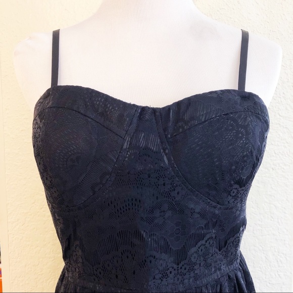 Black Lace Dress - Picture 2 of 6